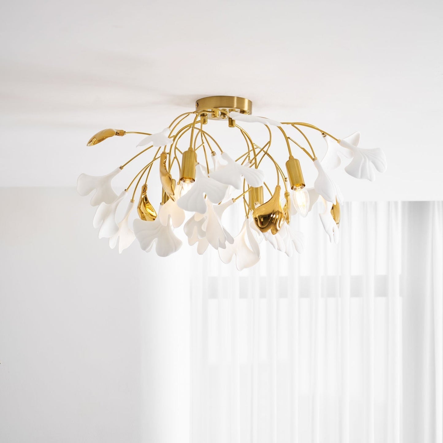 Zephryon | Botanisk keramisk bladklynge loftslampe  