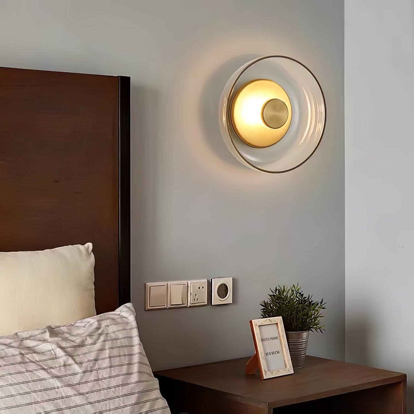 Luvia | Nordisk ribbet glas art deco væglampe