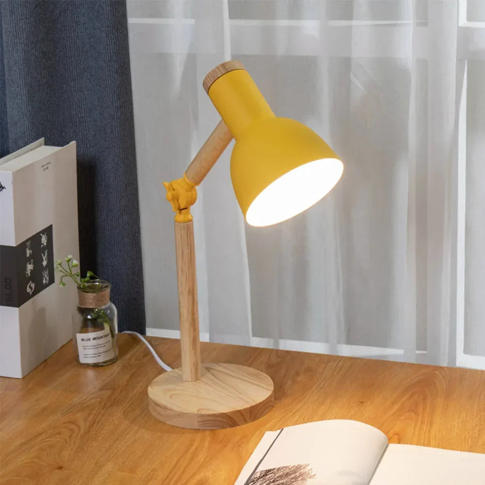 Nordisk træbase justerbar øjenvenlig bordlampe