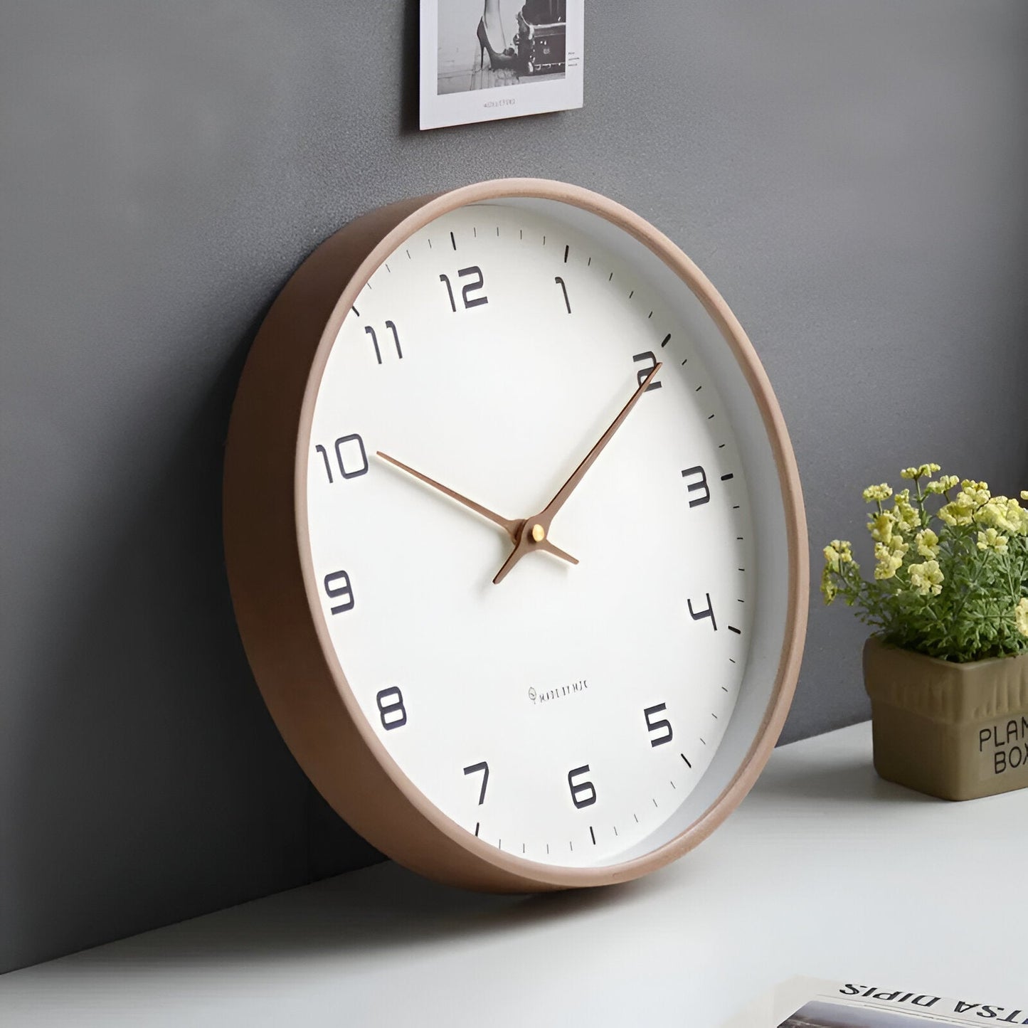 Nordisk minimalistisk træramme stille kvarts vægur