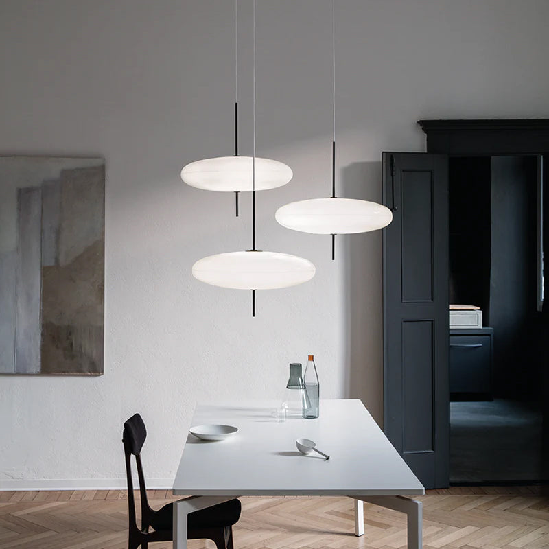 Belthorim | Opaliseret disk silhuet minimalistisk pendellampe