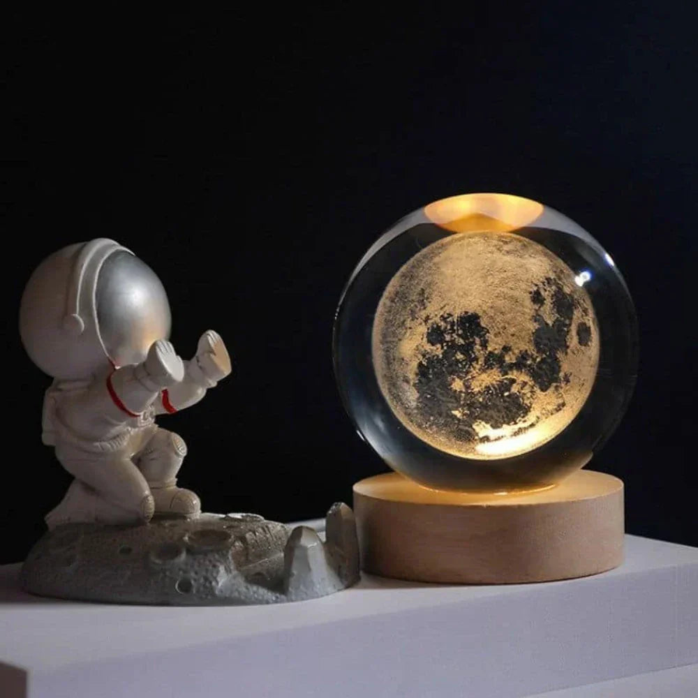Graveret krystalkugle planet sfære natlampe bordlampe