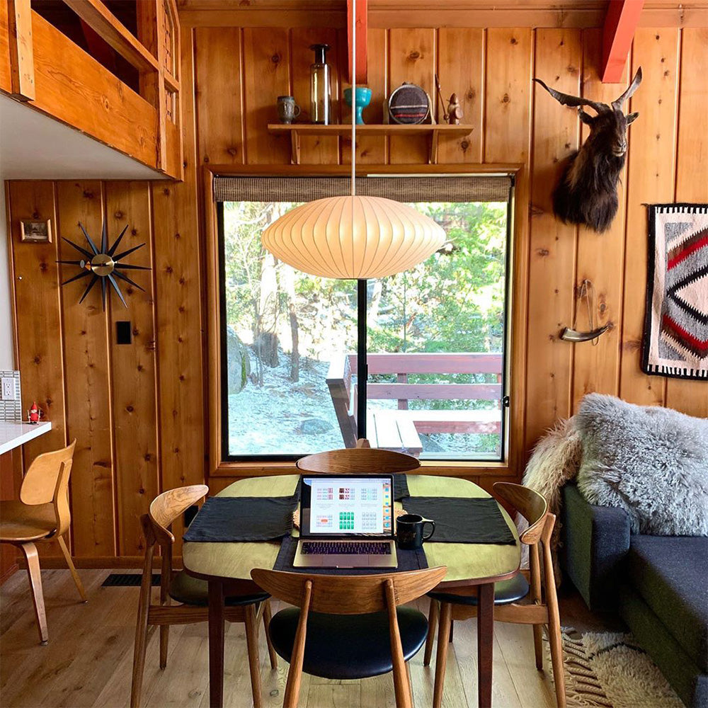 Vela | Mid-century ribbet hvid lanterne loftslampe