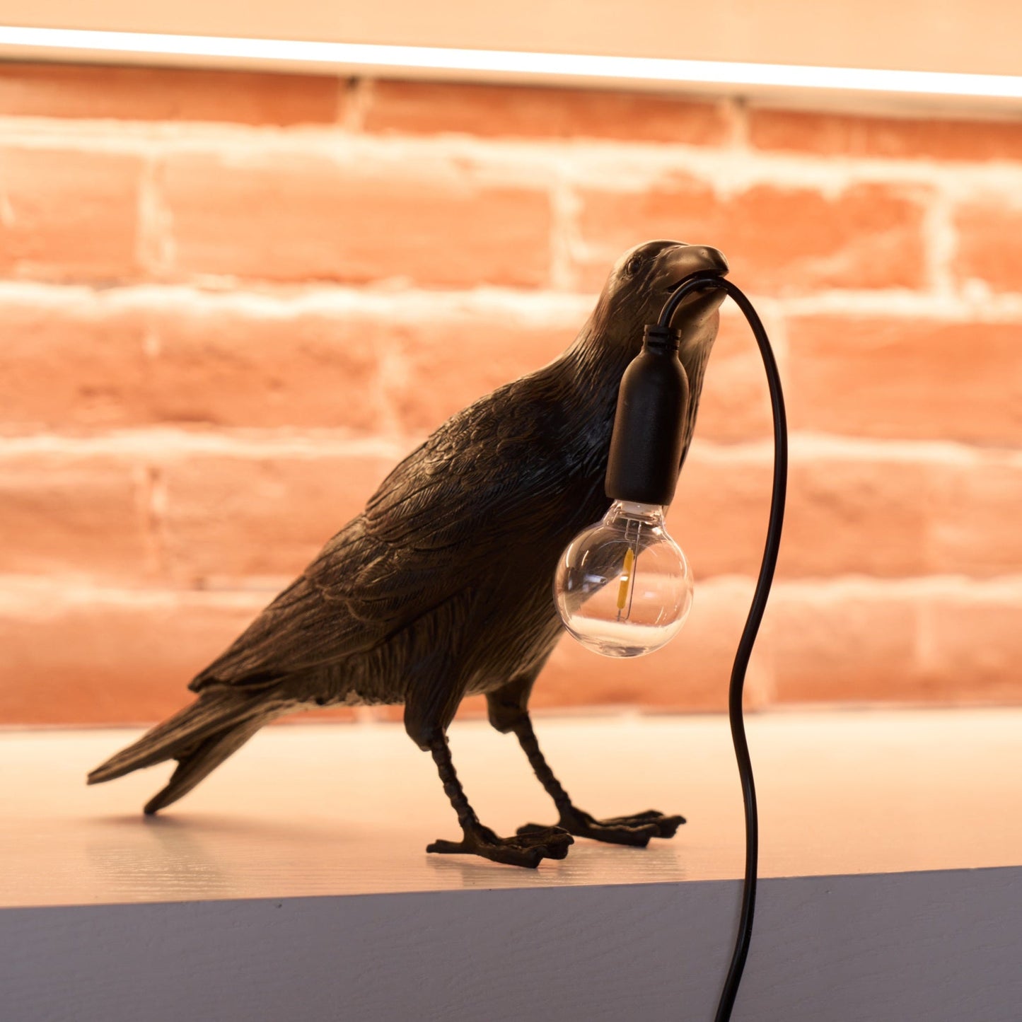 Bristhow | Gotisk Skulpturel Fuglekrage Bordlampe