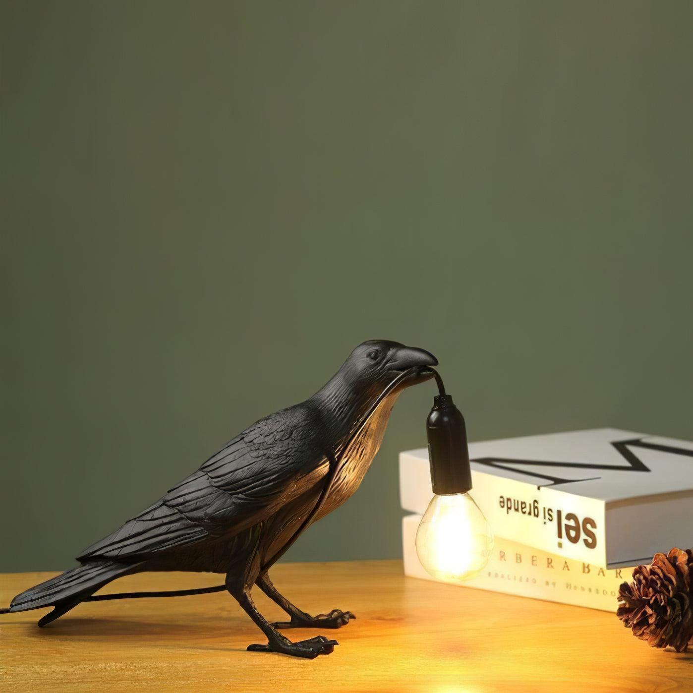 Bristhow | Gotisk Skulpturel Fuglekrage Bordlampe