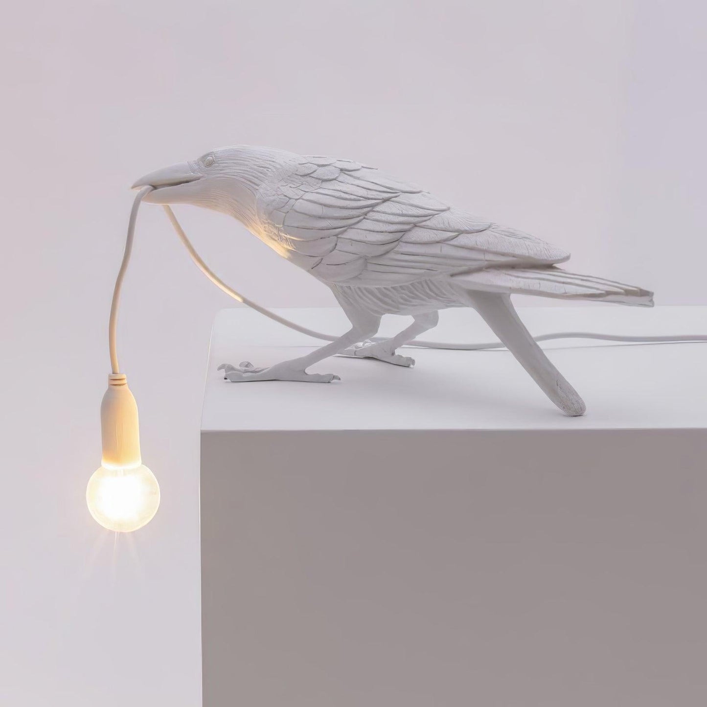 Bristhow | Gotisk Skulpturel Fuglekrage Bordlampe