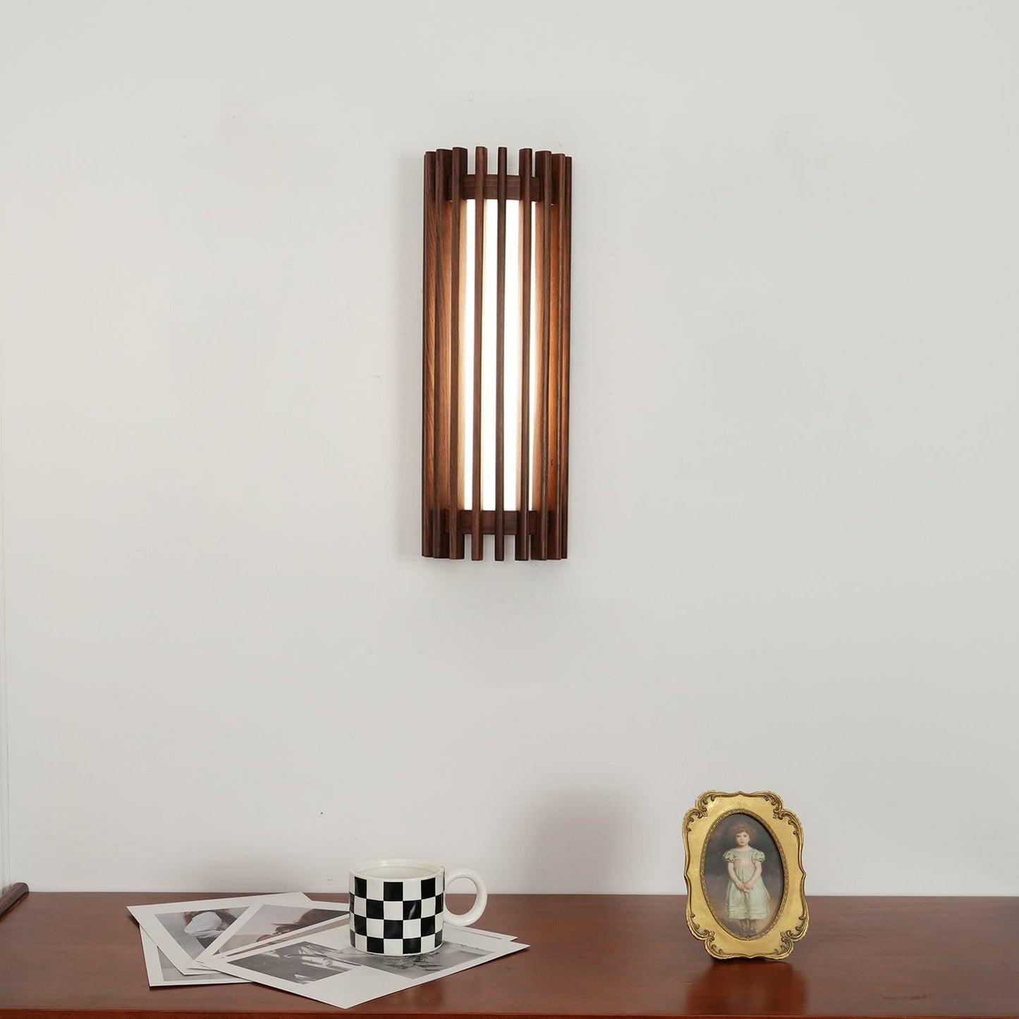 Arbor | Minimalistisk naturlig træstruktur væglampe