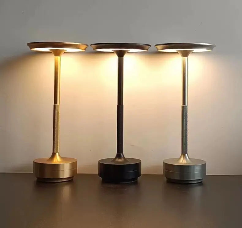 Minimalistisk Aluminium Trådløs Touch Dæmpbar Genopladelig Bordlampe