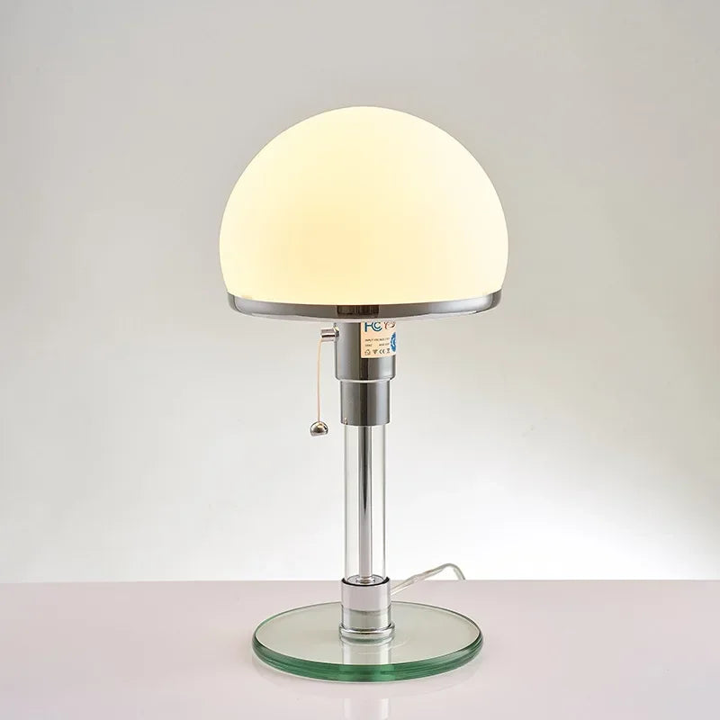 Bauhaus frostet glas kuppel krom bordlampe