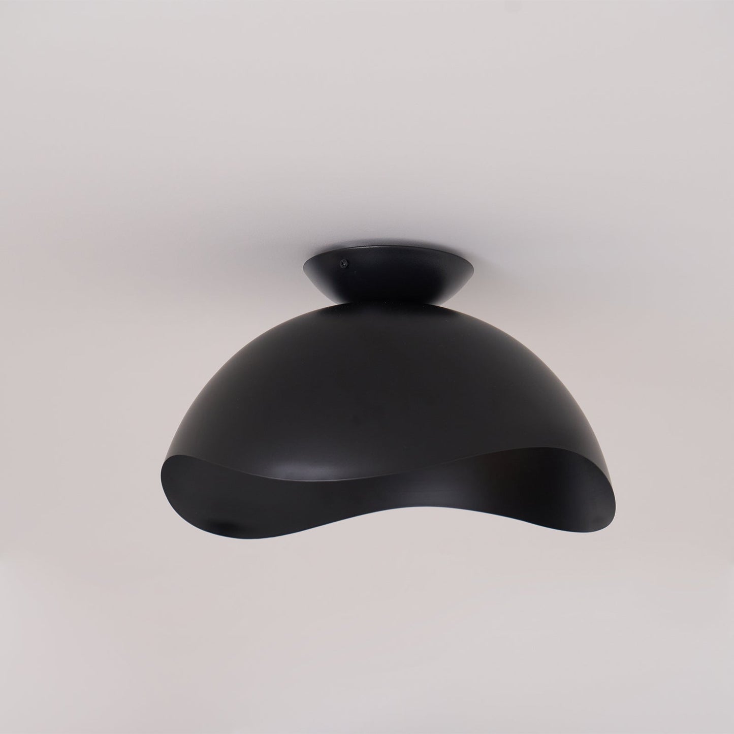 Lyraen | Nordisk bølgesilhuet integreret LED loftslampe