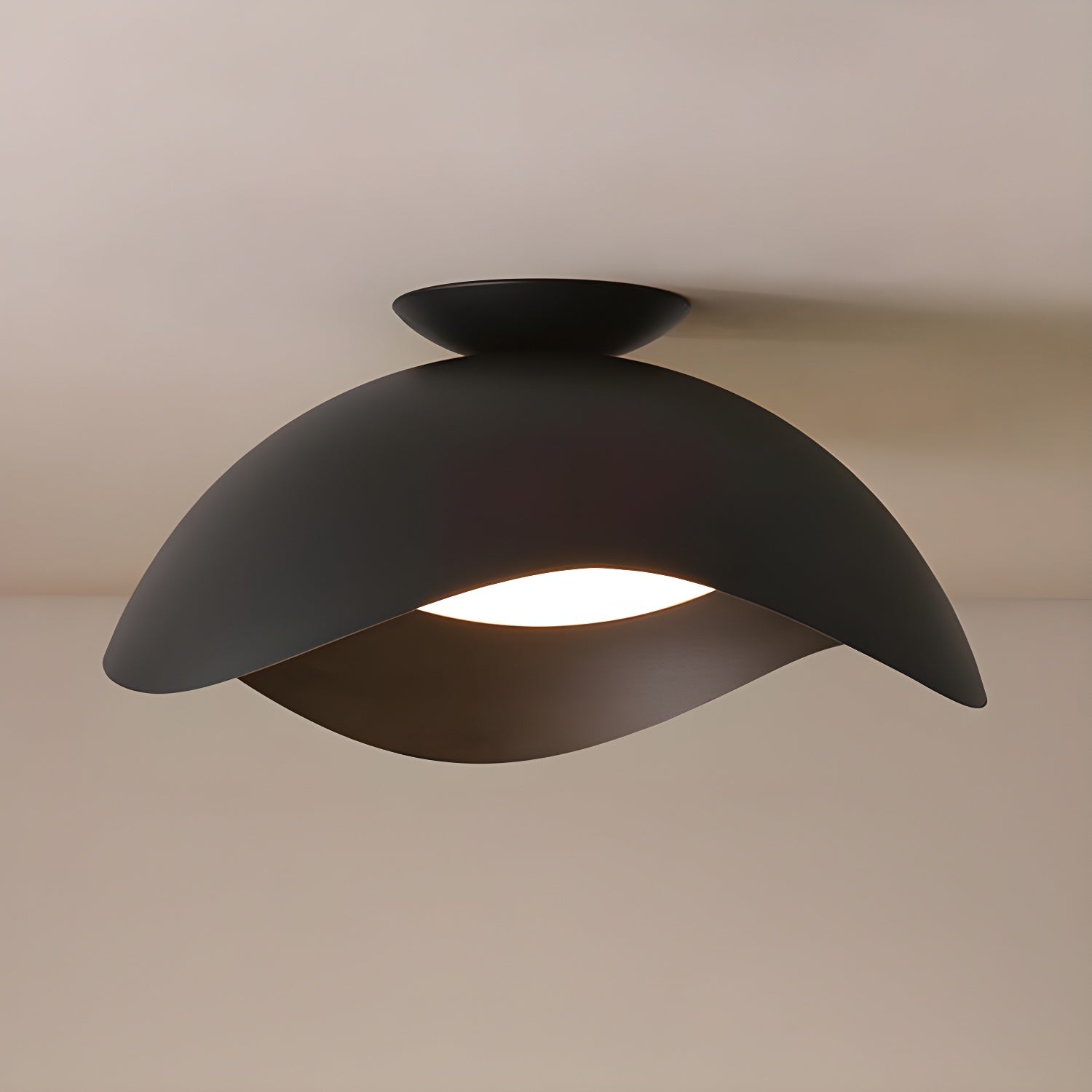 Lyraen | Nordisk bølgesilhuet integreret LED loftslampe