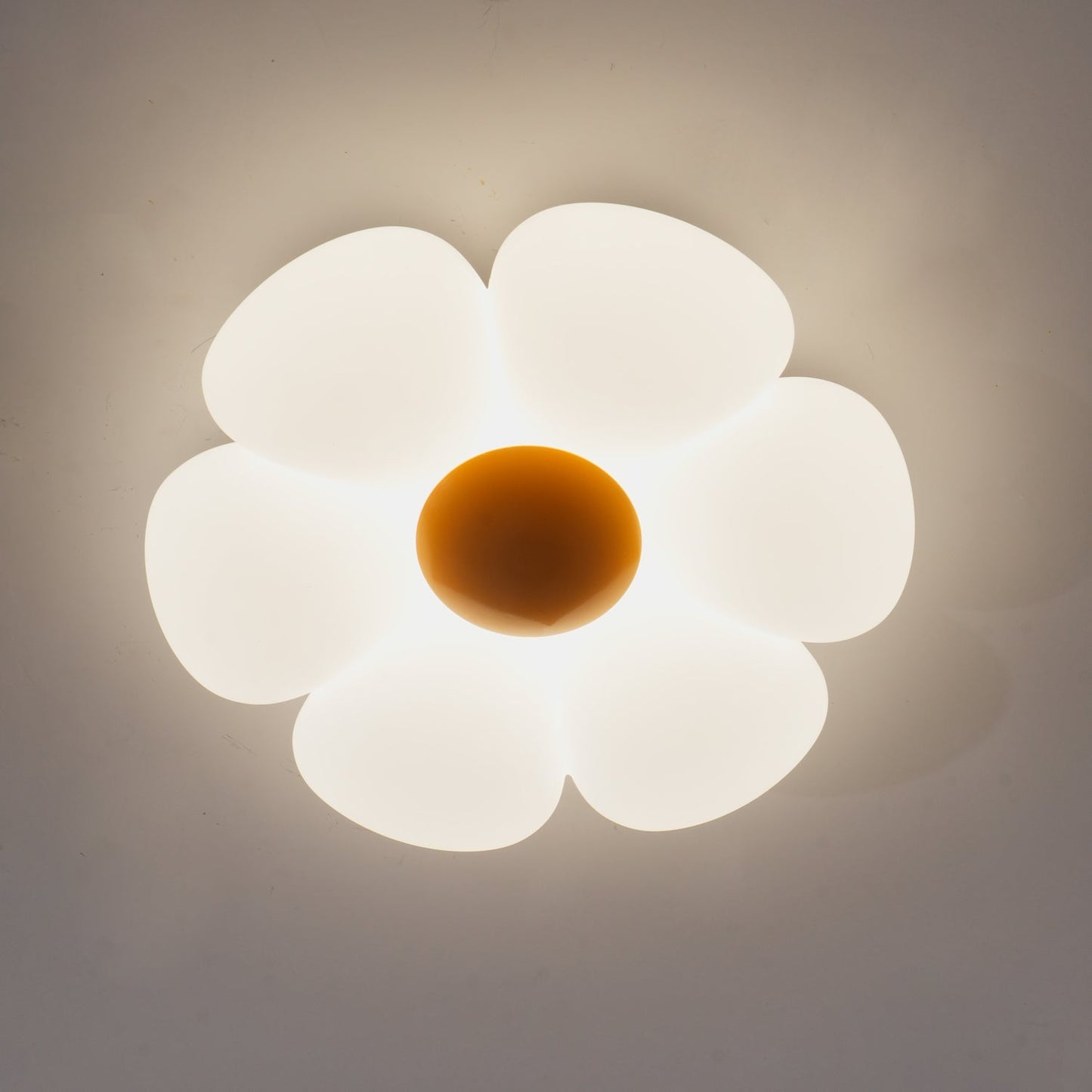 Lyravind | Sekskantet bladsilhuet loftslampe med flush montering