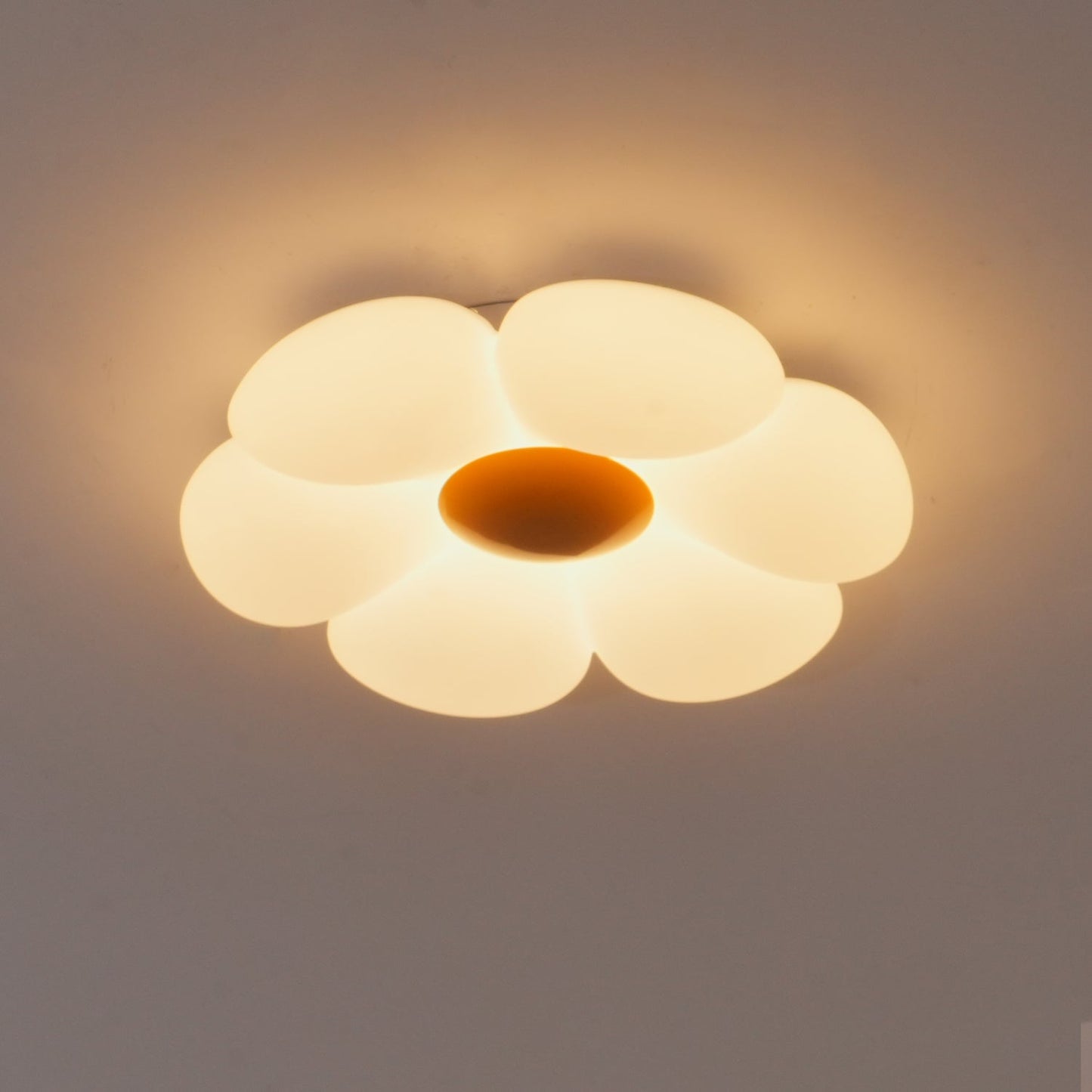 Lyravind | Sekskantet bladsilhuet loftslampe med flush montering