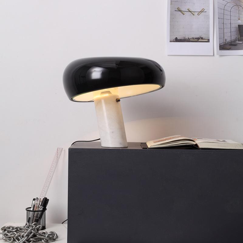 Kendrivol | Kuppelformet silhuet italiensk marmor accent bordlampe  