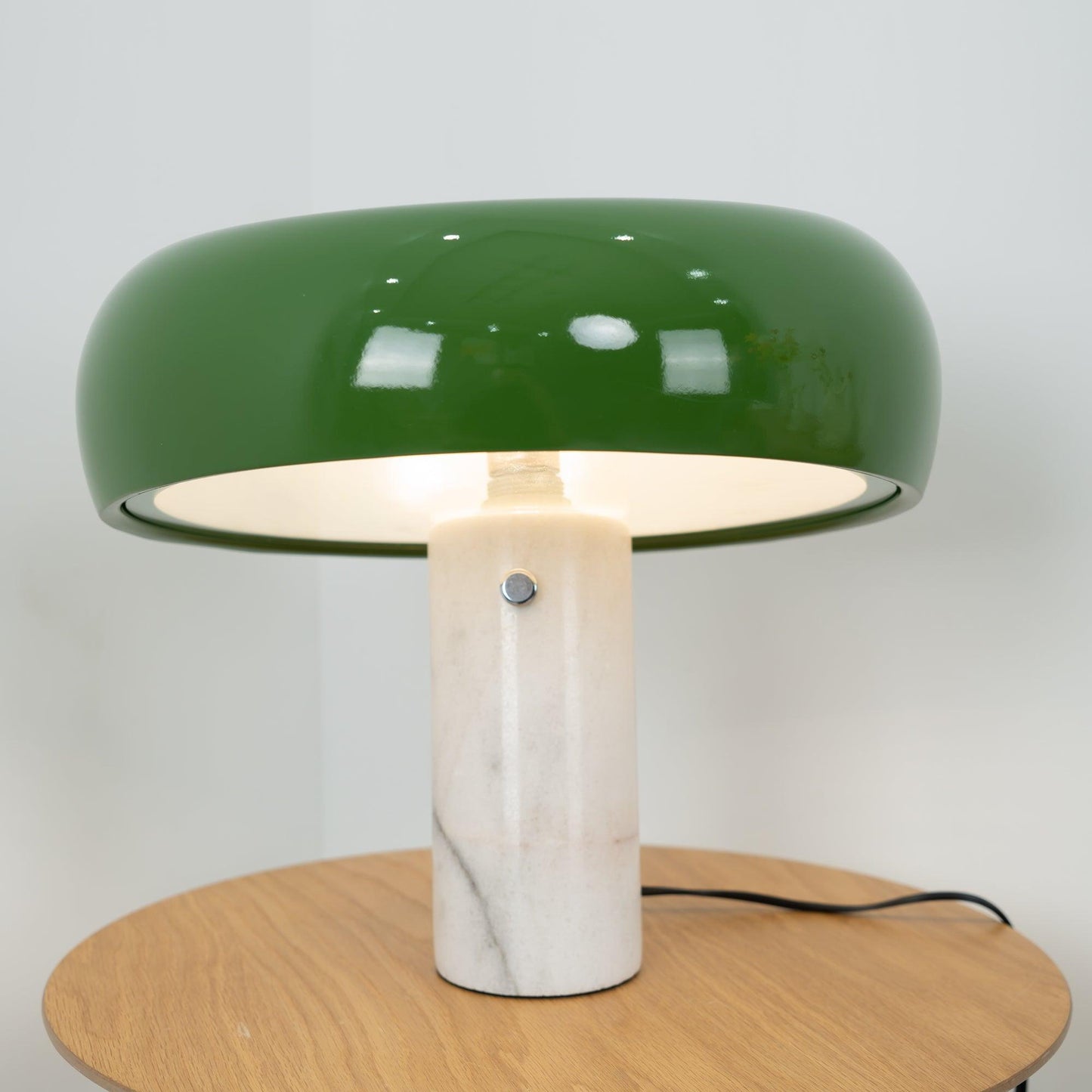 Kendrivol | Kuppelformet silhuet italiensk marmor accent bordlampe  