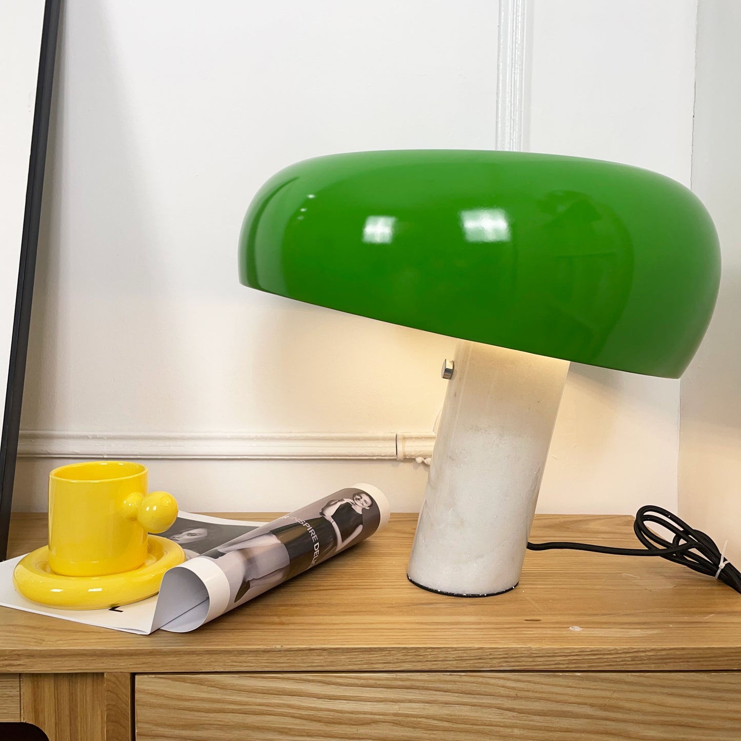Kendrivol | Kuppelformet silhuet italiensk marmor accent bordlampe  
