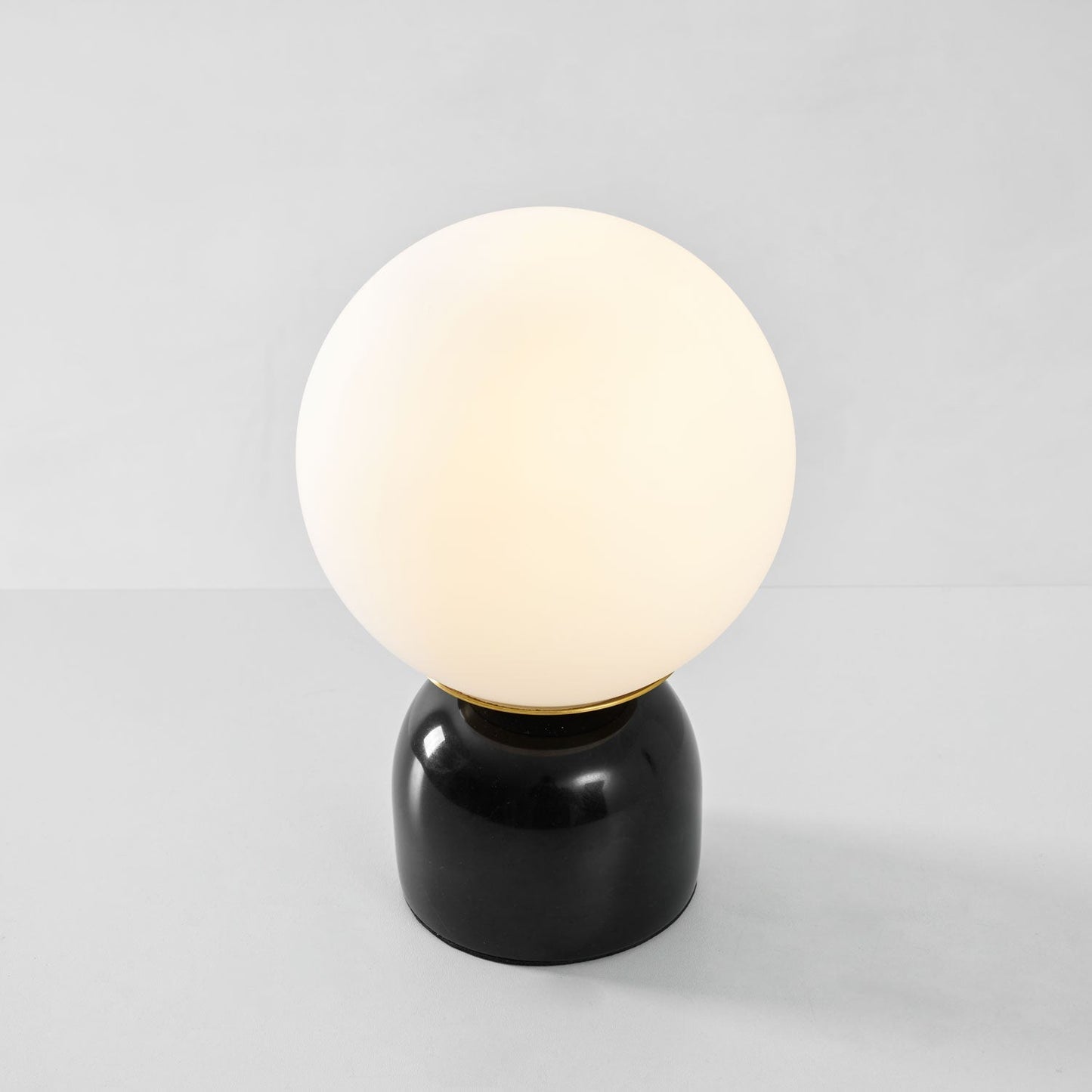 Kendroct | Minimalistisk lysende kugle accent bordlampe