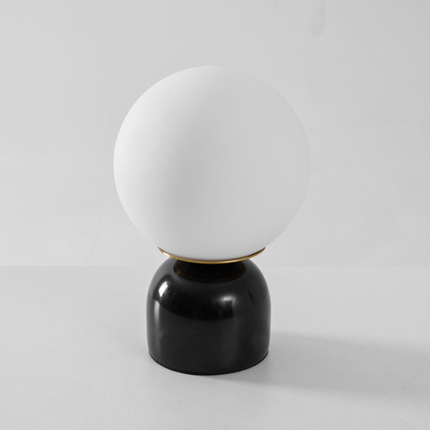 Kendroct | Minimalistisk lysende kugle accent bordlampe