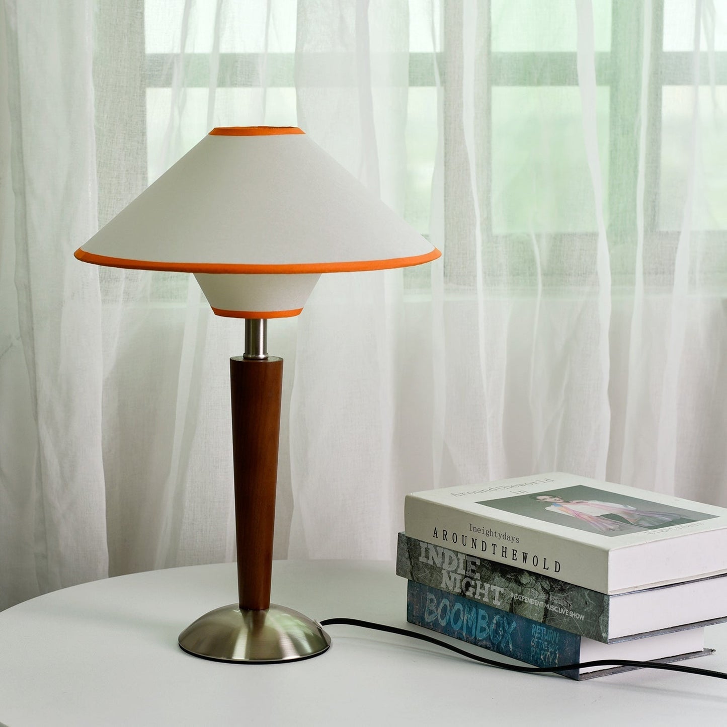 Zymorica | Mid-century modern valnød søjle accent bordlampe