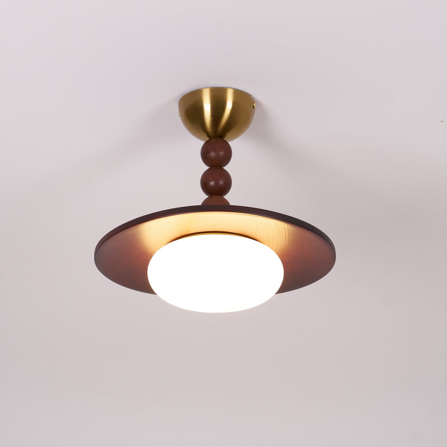 Midthos | Mid-century træ alabast kuppel flush montering loftslampe