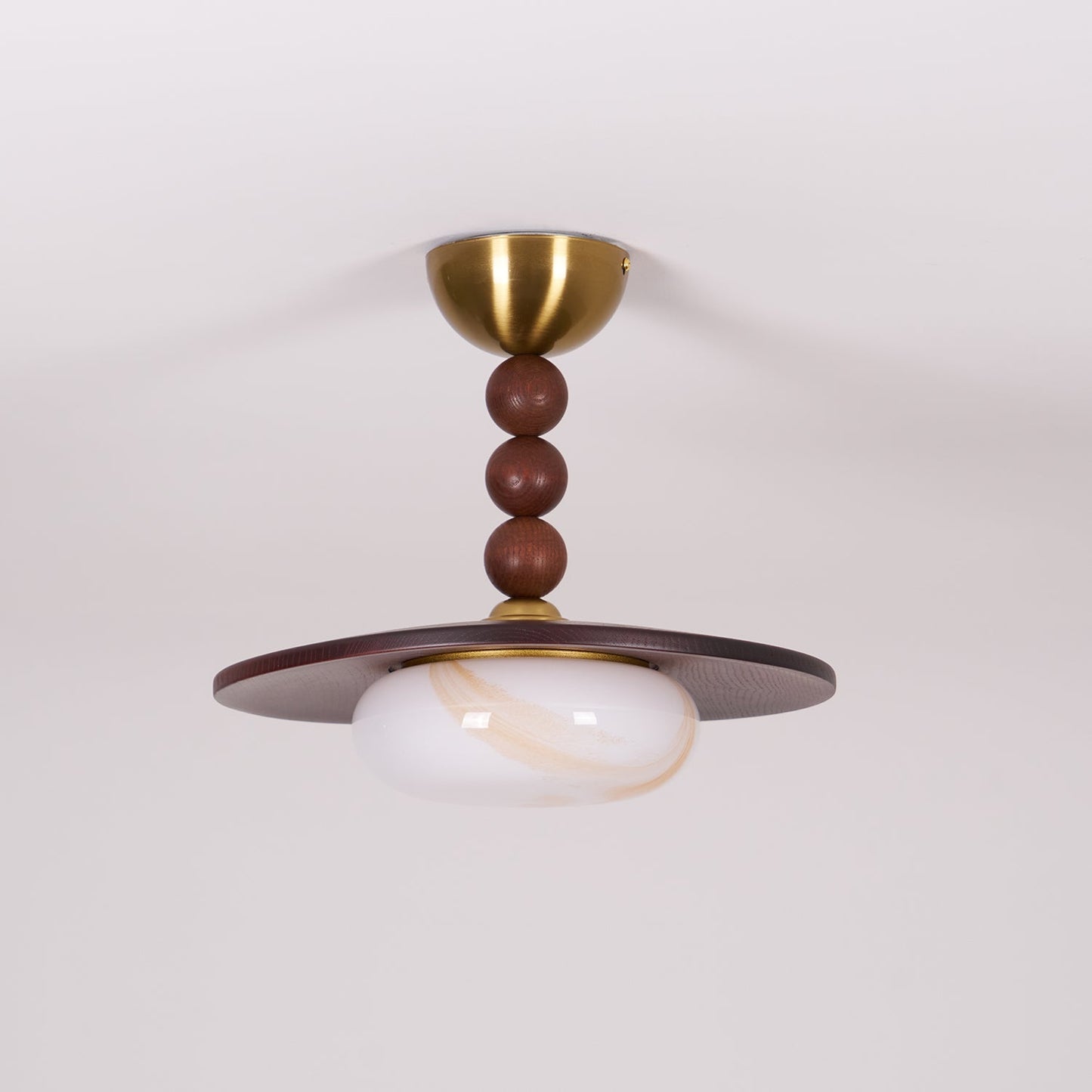Midthos | Mid-century træ alabast kuppel flush montering loftslampe