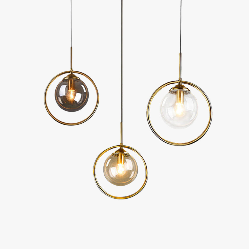 Luvie | Elegant glas kugle pendellampe med stilfuld metalring