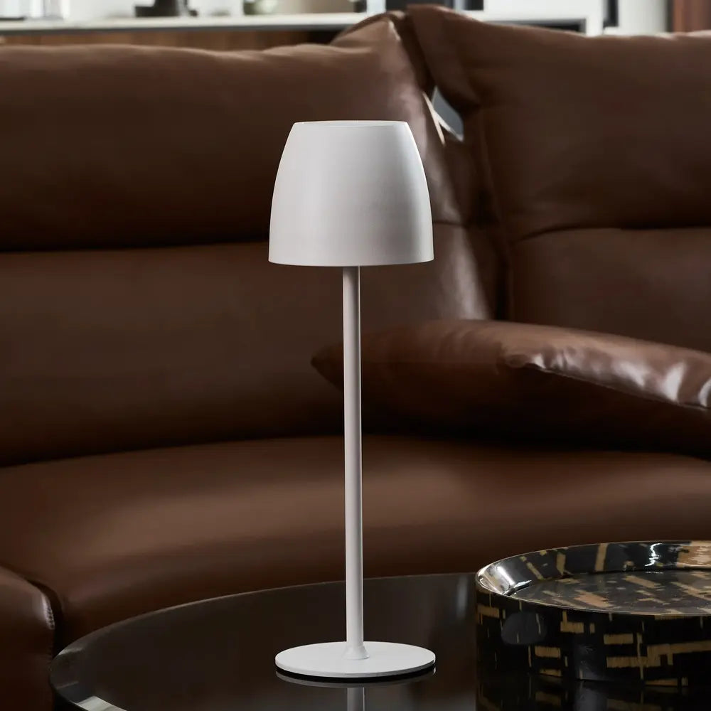Minimalistisk slank silhuet trådløs genopladelig dæmpbar indendørs udendørs bordlampe