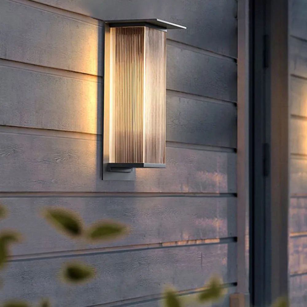 Vorawa | Slank industriel sort vandtæt rektangulær udendørslampe