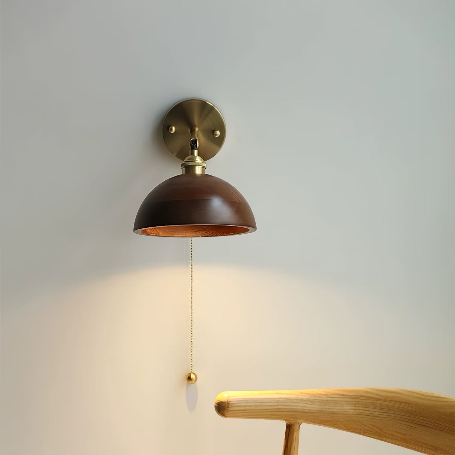 Thorgren | Mid-century geometrisk kegle silhuet træ væglampe