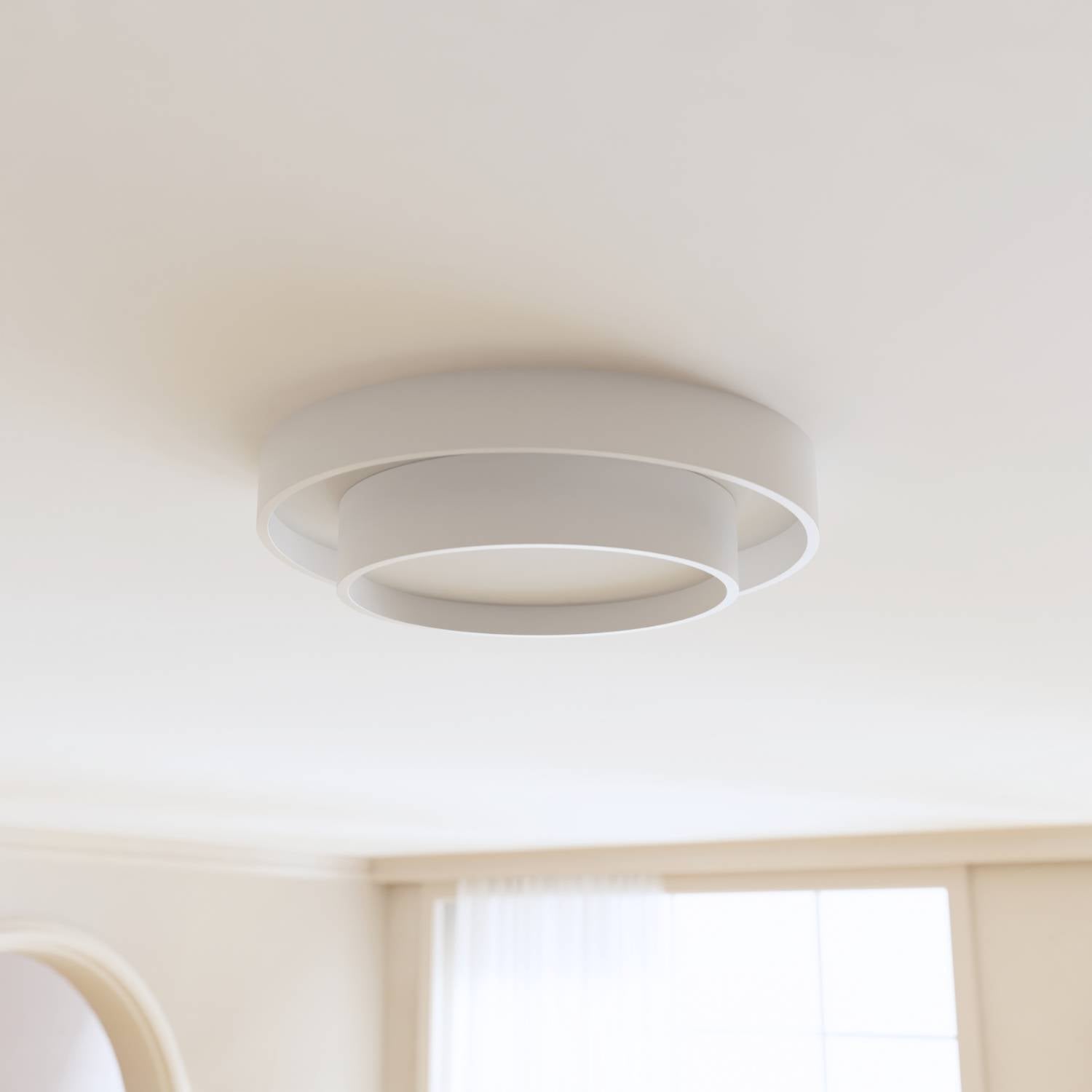 Lunara | Hvid skulpturel rund indbygningsloftlampe