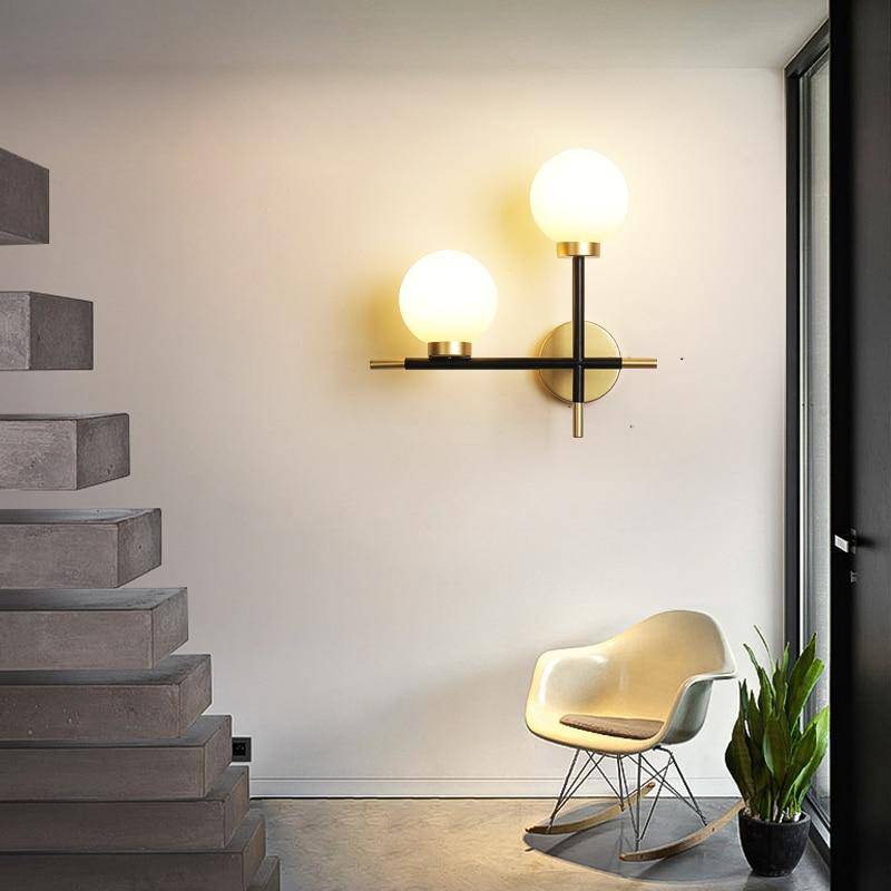 Vesquir | Moderne metal stang glas kugle dekorativ væglampe