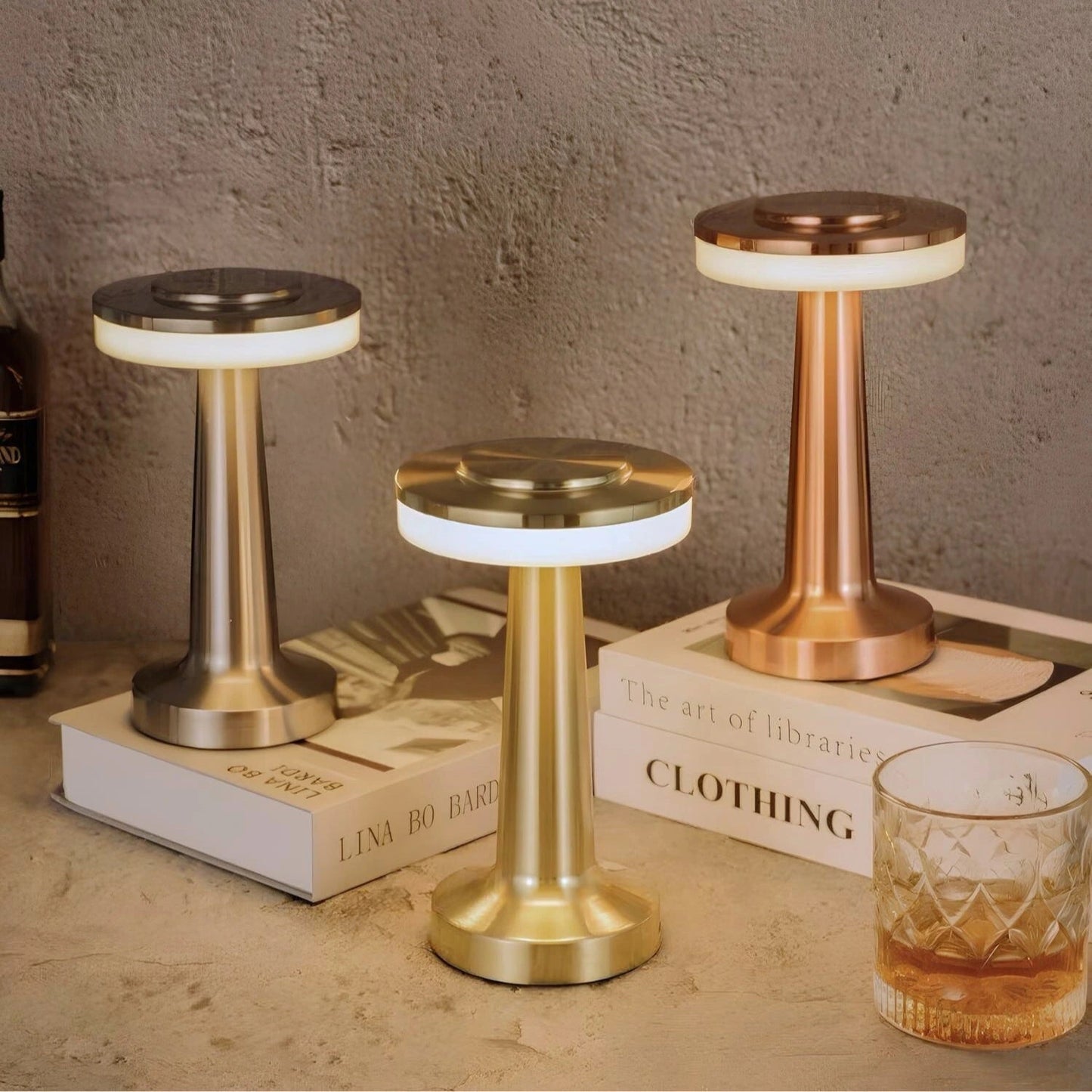 Elegant Bærbar Metal Dæmpbar Genopladelig Trådløs Bordlampe