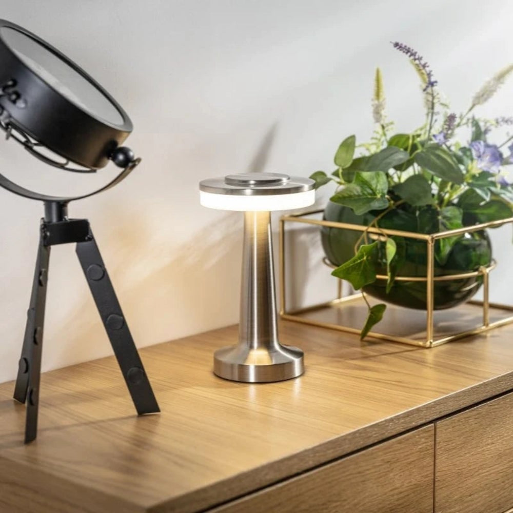 Elegant Bærbar Metal Dæmpbar Genopladelig Trådløs Bordlampe