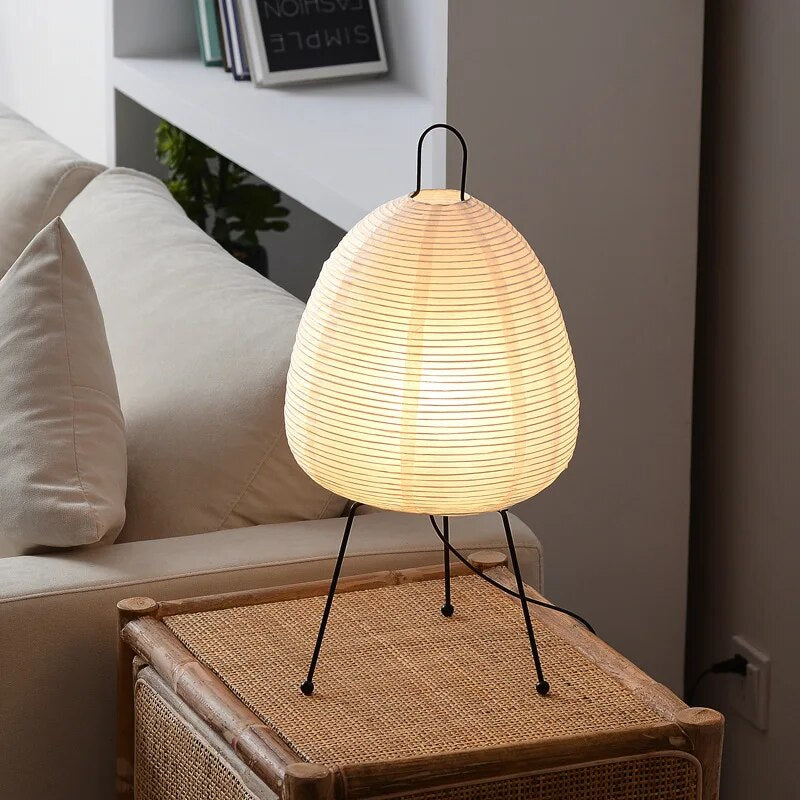 Minimalistisk zen japansk rispapir tripod bordlampe med stemningsbelysning